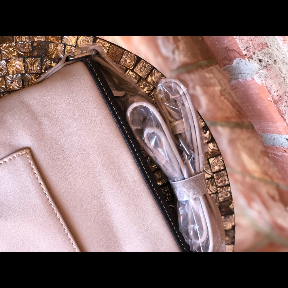 American Bling Concealed Carry Crossbody+ Wallet! - Picture 5 of 8